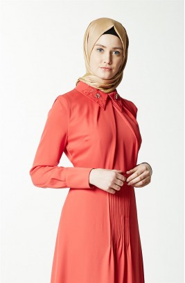 Kayra Sivri Yaka Güpür İşlemeli Abiye Elbise-Mercan KA-B4-23018-37